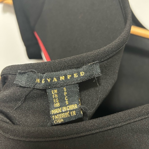 Super cute black with red stripe body-con dress - Picture 6 of 6